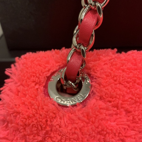 🦄Rare CHANEL Hot Pink Terry Cloth Faux Sherpa Fur Cocoa Beach Abstract Interior - Picture 9 of 16